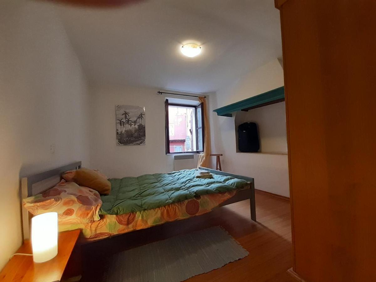 Apartment Zdenac Ровин Екстериор снимка